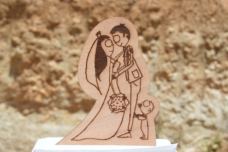 Topo de Bolo Casamento Gravação Noivos em Madeira